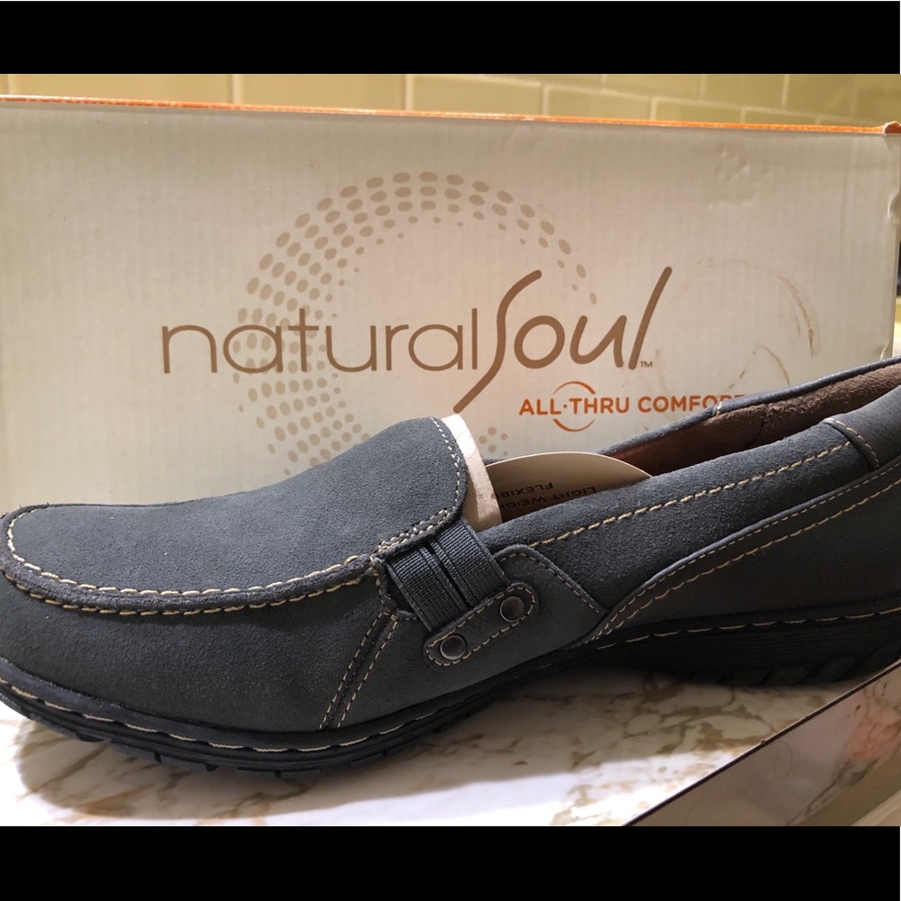 Natural Soul graphite gray loafer 8M